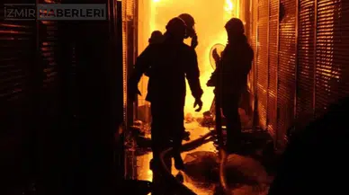 Mısır Çarşısı'nda Büyük Yangın: 30 Dükkan Kül Oldu