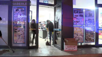 Gaziosmanpaşa’da Zincir Markette Hırsızlık Girişimi: Yangın Tüpüyle Camı Kırmaya Çalıştılar