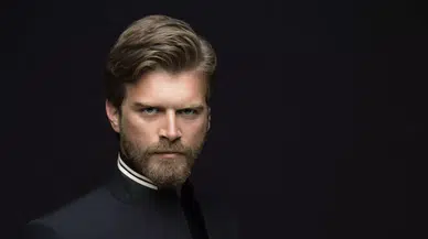 Kıvanç Tatlıtuğ Kimdir, Filmleri, Tv Dizileri, Burcu, Boyu ve Eşi Kim? İşte Tüm Detaylar