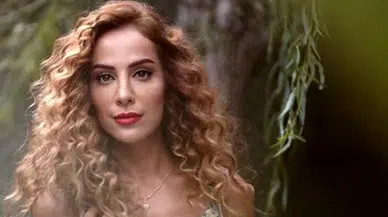 Annem Ankara Seçil Kimdir, Kaç Yaşında? Fatma Toptaş'ın Dizideki Seçil Karakteri Beğeni Topluyor