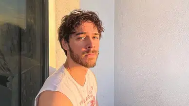 Onur Bay kimdir, Kaç Yaşında, Nereli, Sevgilisi? Arka Sokaklar"dan Karantina'ya Uzanan Bir Oyunculuk Hikayesi