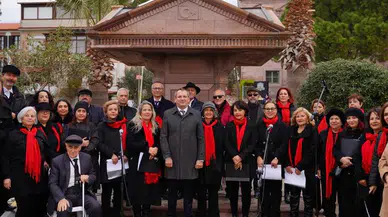 Mübadelenin 102. Yılında Denize Çelenk Bırakıldı