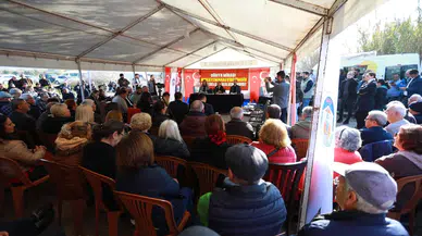 Efes Selçuk'ta meclis mobil makamda toplanıyor