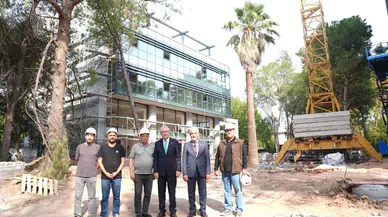 Rektör Prof. Dr. Necdet Budak, dev teknopark kompleksinde incelemelerde bulundu
