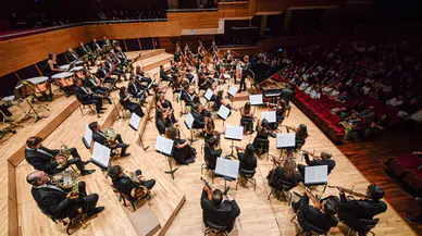 İzmir Oda Orkestrası yeni sezona kapalı gişe başladı