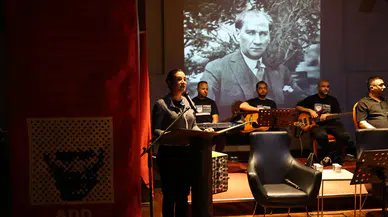 ATATÜRK, EFES SELÇUK’TA ŞARKILAR VE ŞİİRLERLE ANILDI