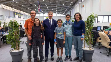 Başkan Tugay, Fransız gezgin aileyi ağırladı