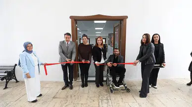 Menderes’te Otizmli Tuğcan’dan Resim Sergisi