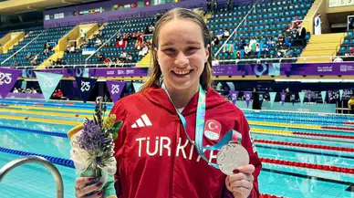 Göztepe’nin Pınar Dönmez'i Riyad'da altın ve gümüş madalya ile Türk yüzmesini gururlandırdı