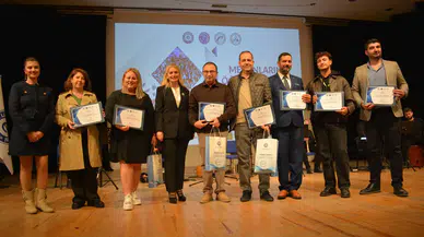 Ege Üniversitesi mezunları öğrencilerle buluştu