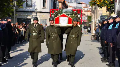 Çeşme efsane başkanını uğurladı