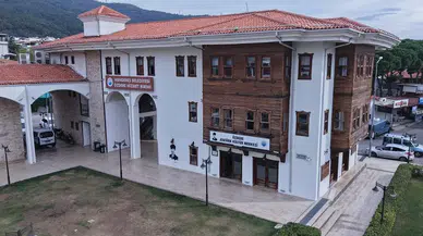 Menderes’te Çocuklara Tiyatro Eğitimi