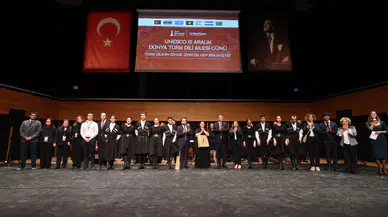 Dünya Türk Dili Ailesi Günü İzmir’de ilk kez düzenlendi