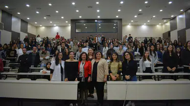 Ege Üniversitesi Hemşirelik Fakültesinde akranlar buluşuyor