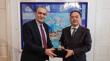 İzmir ve Çin Arasındaki İş Birliği Kapıları Açılıyor!