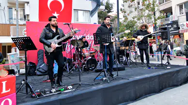 Bornova’da Aşk ve Müziğin Buluştuğu Unutulmaz Sevgililer Günü Konseri!