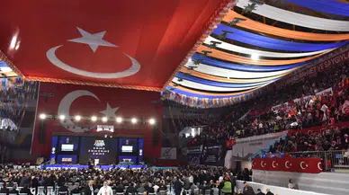 Bilal Saygılı Güven Tazeledi: AK Parti İzmir’de Yeni Yönetim Şekillendi!