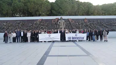 Egeli Öğrenciler, Çanakkale Zaferi'nin 110. Yılında Şehitlikte Duygu Dolu Anlar Yaşadı