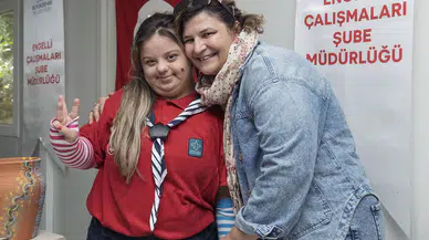 İzmir’de Down Sendromlu Bireyler Hayata Renk Katıyor! İşte Büyükşehir’in Örnek Projeleri