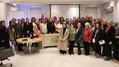 Çeşme Belediye Başkanı Lâl Denizli, Kadın-Erkek Eşitliği İçin Tarihi Protokolü İmzaladı