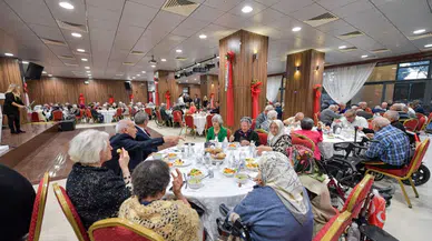 İzmir’de Ramazan Bereketi: Huzurevi Sakinlerine Özel İftar