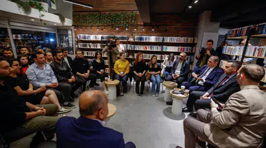 Tugay'dan Gençlere Çağrı: "Özgürlük Olmadan Kalkınma Olmaz"