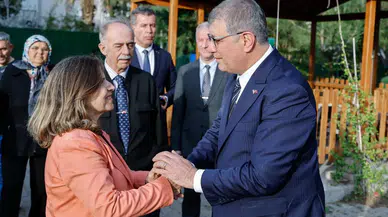 Başkan Tugay’ı Duygulandıran Hediye! Şehit Aileleri ve Gazilere Bayram Ziyareti