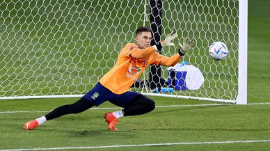 Futbolun Yeni Kuralı: Kalecilere 8 Saniye Sınırı Geliyor, Maçlar Daha mı Hızlı Olacak?