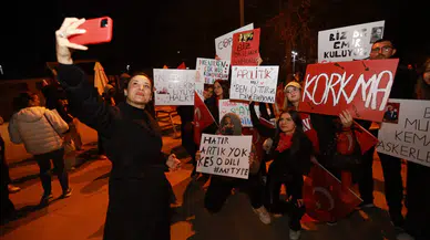 Efes Selçuk'ta üniversite öğrencileri adalet için yürüdü