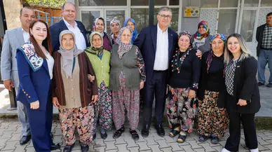 Cemil Tugay, Menderes'te üreticilerle buluştu: "Göstermelik değil, kalıcı hizmet!"