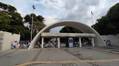 İmamoğlu’nun Gözaltısı Sonrası Türkiye Ayakta: Boykotlar Büyüyor, İzmir’de Polis Müdahalesi!