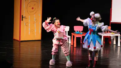 Soytarılar Okulu minikler için sahnelendi