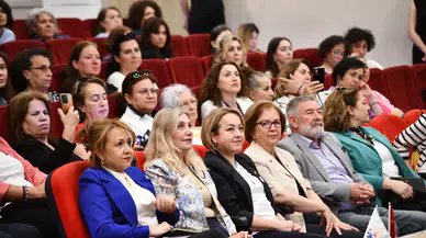 Çiğli'den Türkiye'ye örnek model: Kadınlar dijitalde başarıyla ilerliyor