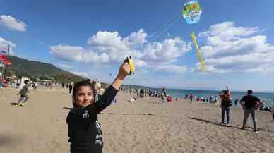 Menderes'te 14. Geleneksel Uçurtma Şenliği 4 Mayıs'ta Renkli Bir Atmosferde Düzenlenecek