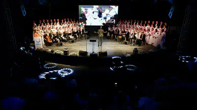 ASEV TSM Korosu Zekai Tunca Şarkılarıyla Mest Etti