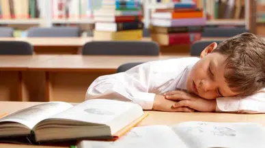 Sınav Başarısını Gölgeleyen Tehlike: Uykusuzluk Beyni Nasıl Etkiliyor?