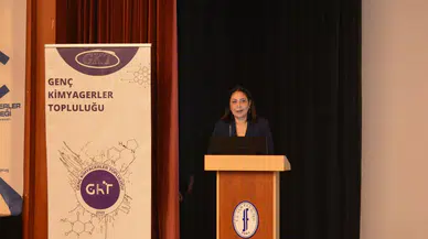 Ege Üniversitesi'nde Kimya Bayramı Coşkusu: Genç Kimyagerlerden İlham Verici Söyleşiler