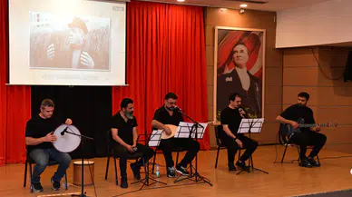 Çiğli’de Ahmed Arif’e vefa: Şiirlerle, türkülerle anıldı