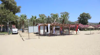 Festival Büfe Pamucak Sahili’nde Tatilcilere Kapılarını Açtı