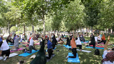 Buca’da yoga, pilates ve zumba dersleri açık havaya taşındı