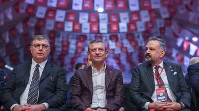 Aslanoğlu'ndan dikkat çeken paylaşım: 'Ayağa kalk İzmir iktidara yürüyoruz!'