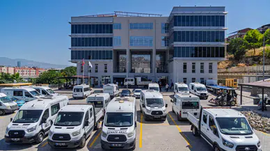 Büyükşehir yeni hizmet binasına kavuştu
