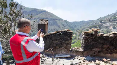 Başkan Tugay yanan köyler için İzmir dayanışmasının ateşini yaktı