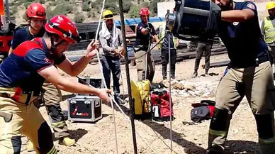 İzmir İtfaiyesi kuyuya düşen yurttaşı kurtardı