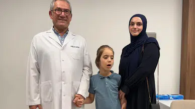 Tekerlekli Sandalye İle Geldi, Annesinin Elinden Tutup Çıktı