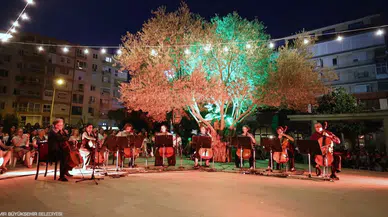 MAV Cello Ensemble, Zeytin Altında yaz esintisi yaşattı