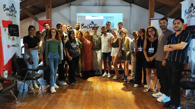 İsveç Milletvekili Castro, Gençlerle “Başka Bir Siyaset Okulu’nda Buluştu