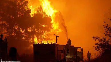 İzmir İtfaiyesi 8 ayda 11 bin 564 yangına müdahale etti