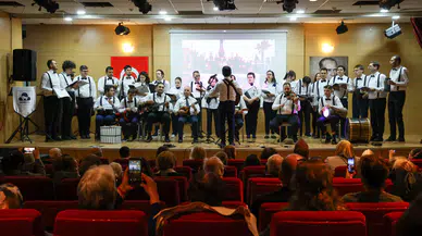 Buca’da notalar farkındalık için yükseldi