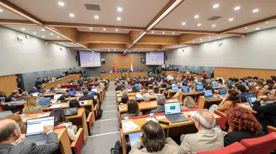 “İzmir dezenformasyon baskısı altındadır”